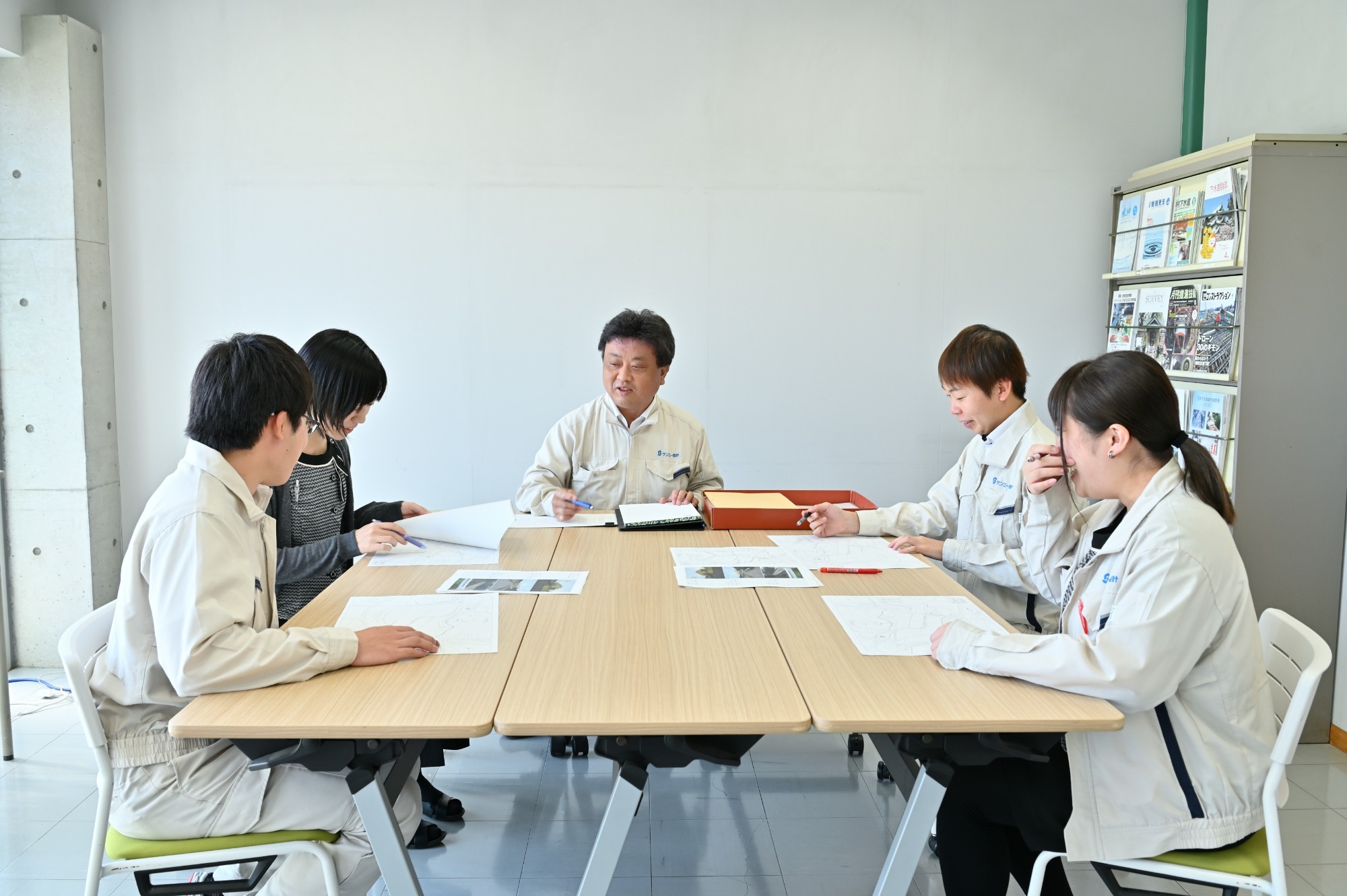 写真：会議風景